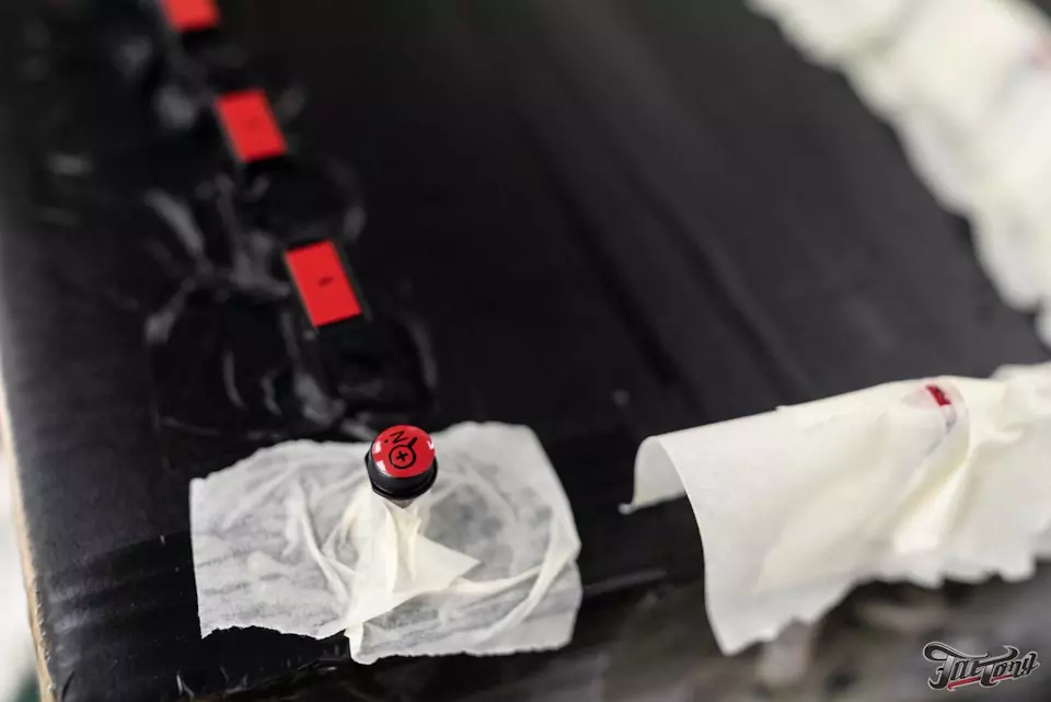 Ferrari 612 Scaglietti. Ручное восстановление салонного пластика в идеал!
